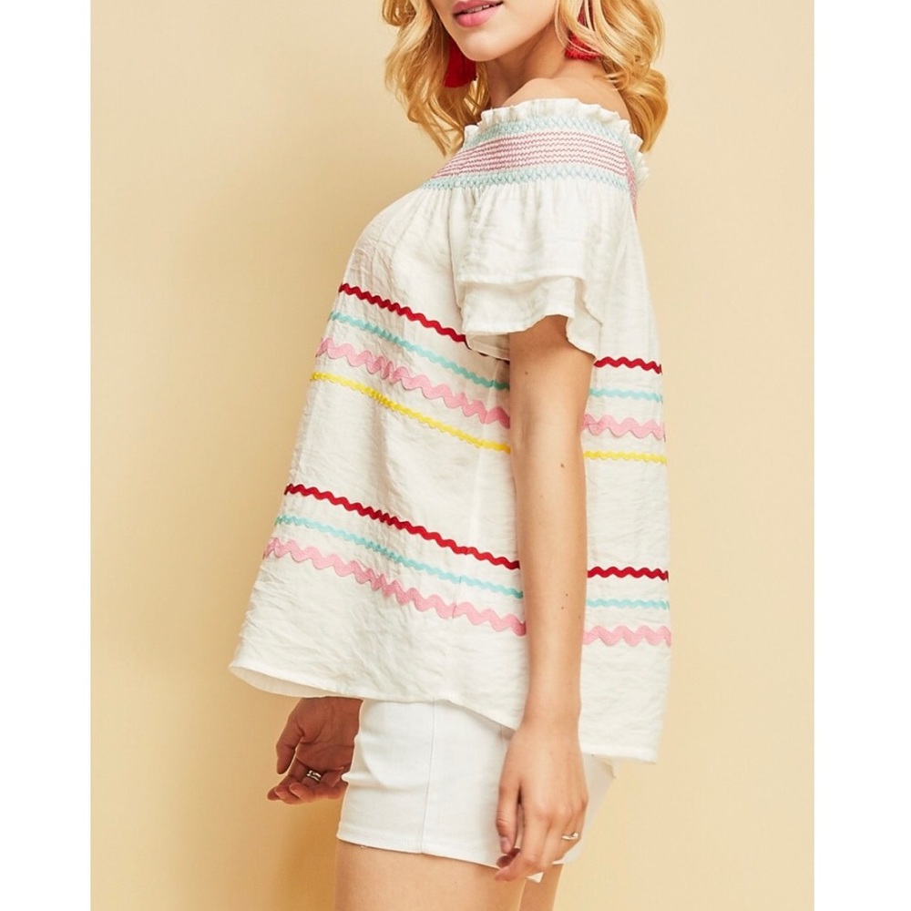 Off the shoulder Riff Raff Top- WHITE - Picture 3 of 3